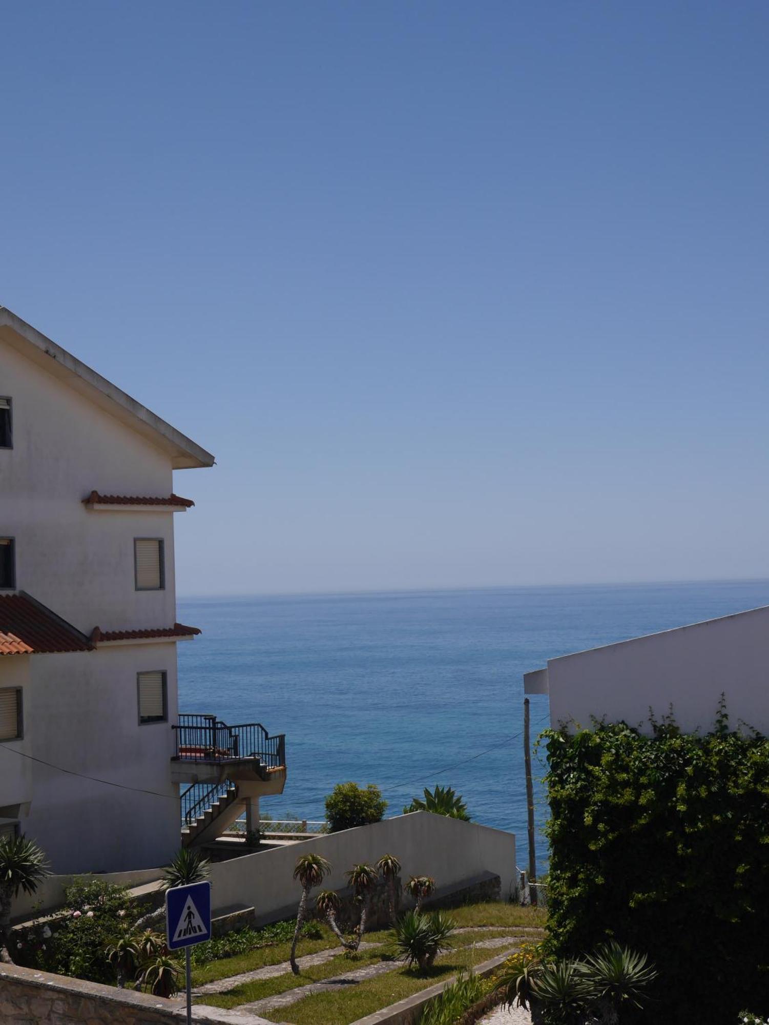 Hostel & Surfcamp 55 Ericeira Exterior photo